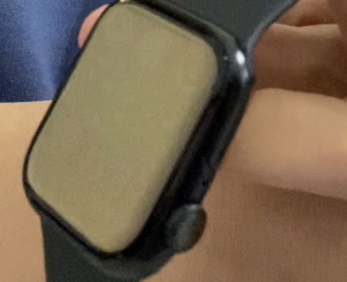 Apple Watch глючит желтый экран