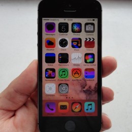 iPhone 5s invert colors