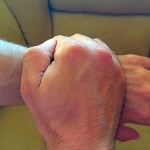 hand cover to silence apple watch