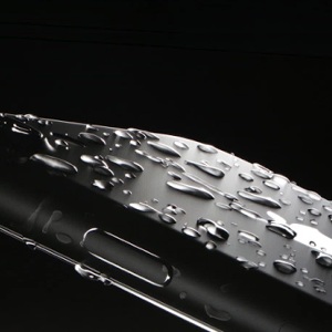 iPhone 7 Filled With Water Droplets