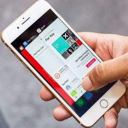 3d touching iphone to bring up app switcher