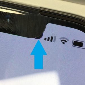 iPhone X black dot on display