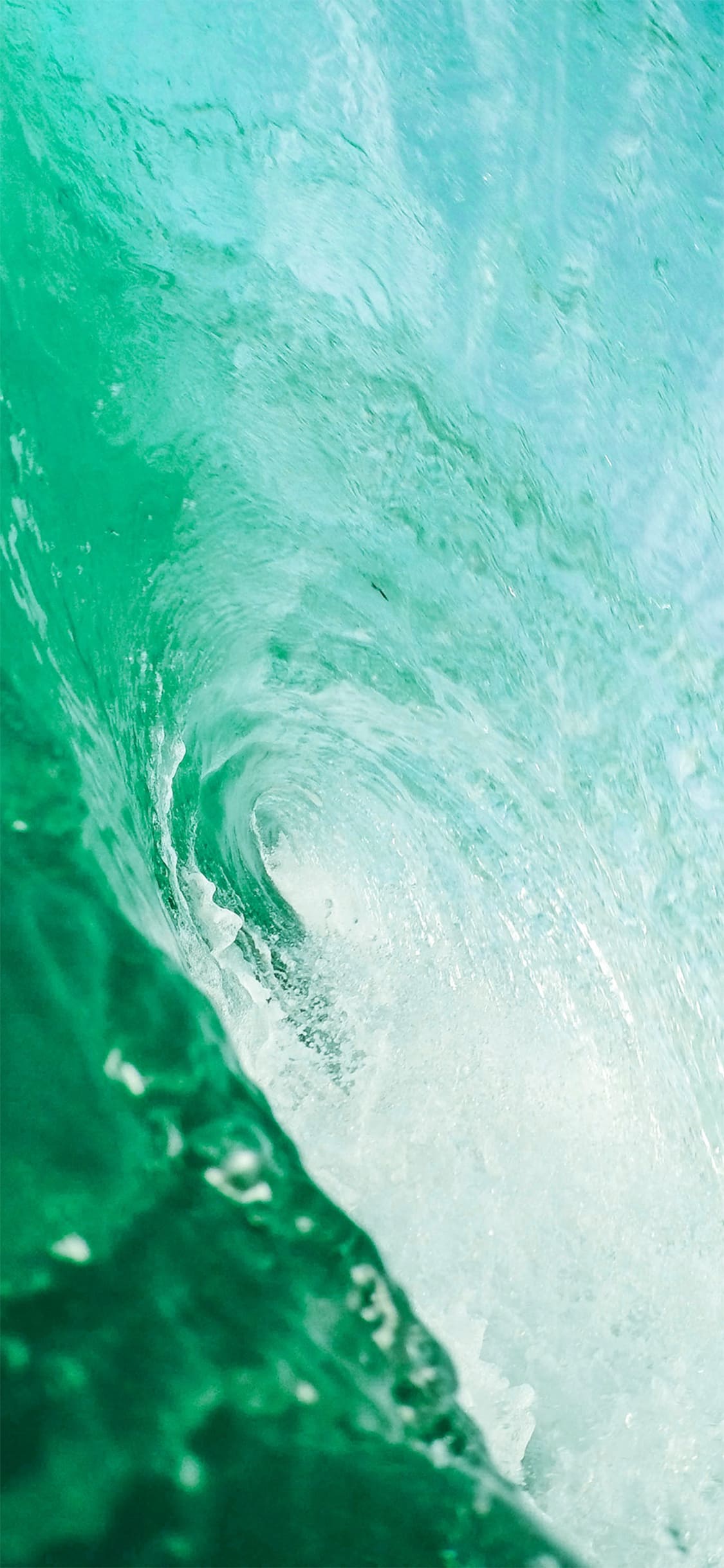 dynamic wallpaper iphone 12