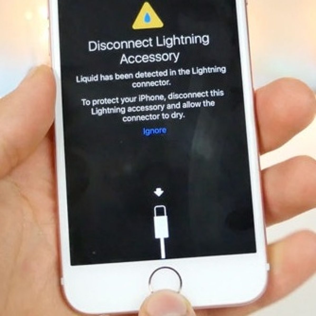 error message when charging a wet iphone