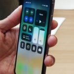 iphone xs displaying maximum brightness