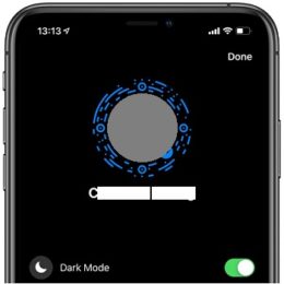 Facebook Messenger Dark mode on iPhone.