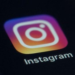 Instagram Dark Mode support for iOS 13